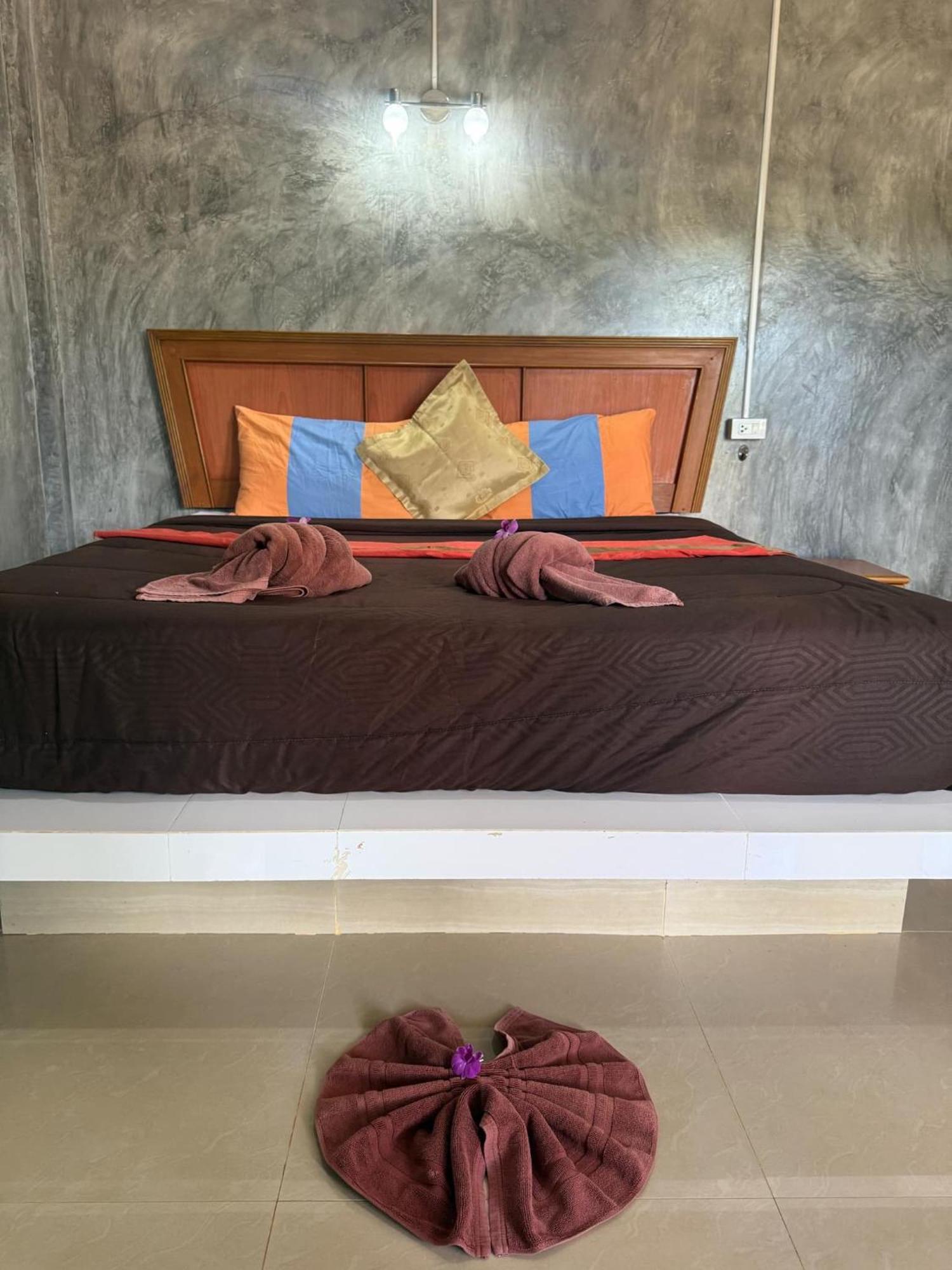 Lanta Natural Hut Garden Ko Lanta Eksteriør billede