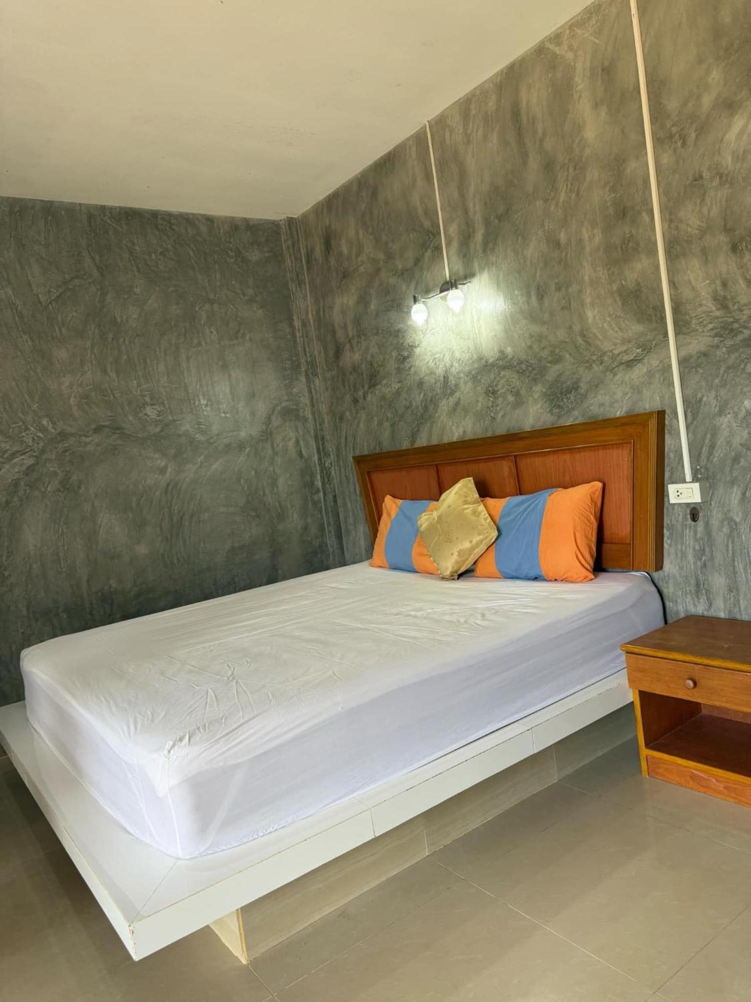 Lanta Natural Hut Garden Ko Lanta Eksteriør billede