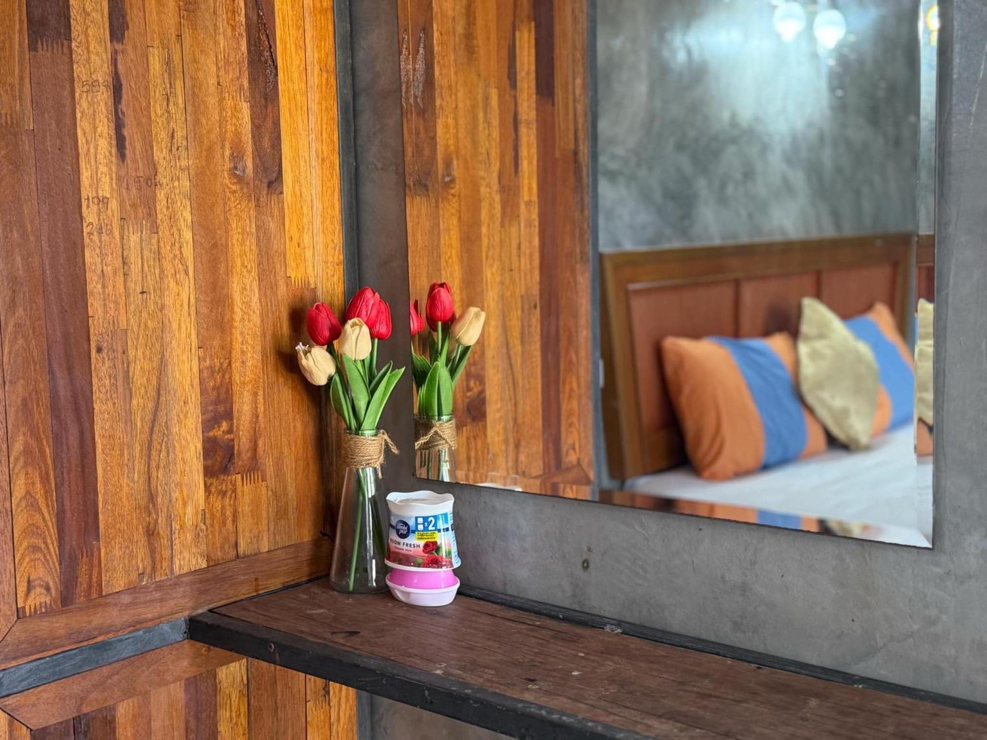 Lanta Natural Hut Garden Ko Lanta Eksteriør billede